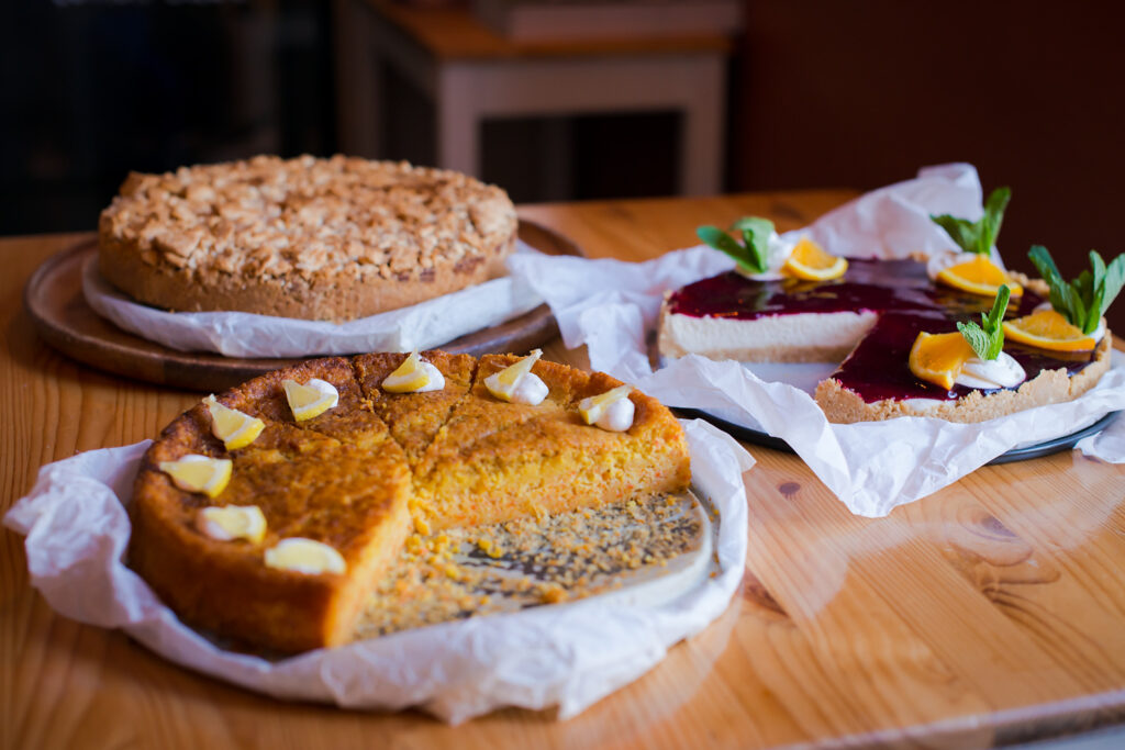 Order Vegan cakes at cafe Lief Haarlem